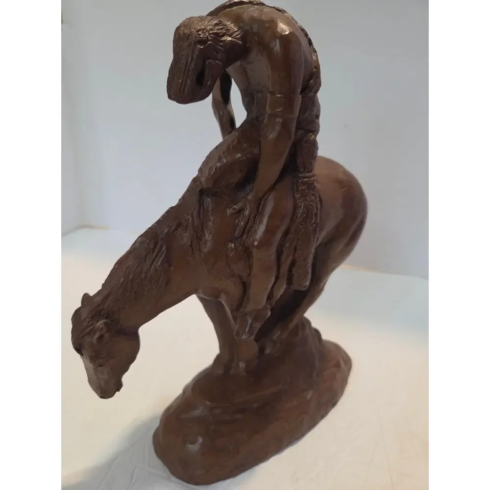 Vintage 1989 Red Mill Mfg End of the Trail Native American Horse Statue Decor